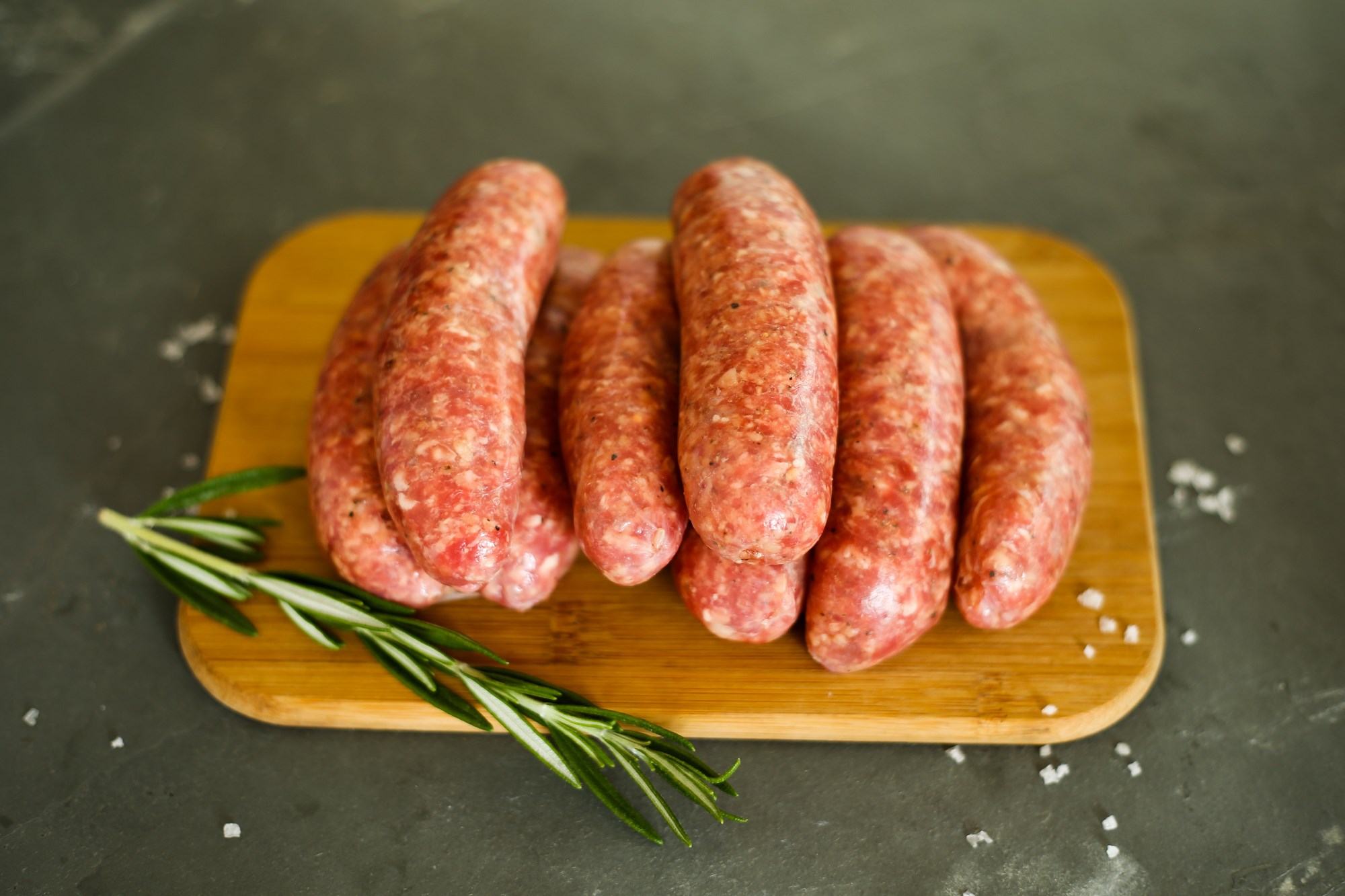 Beef and black pepper sausages (pack of 8)