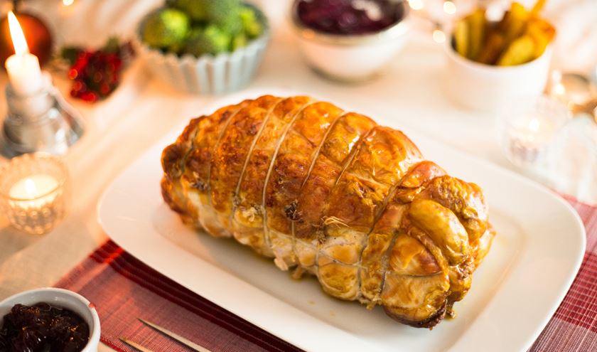 Cooking Boned And Rolled Turkey Crown / How To Roast A Turkey Breast Boneless What S In The Pan ...