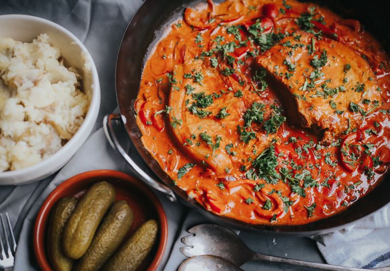 Paprika Pork with Red Peppers Recipe