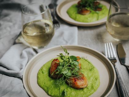 Scallops with Minted Peas Recipe image