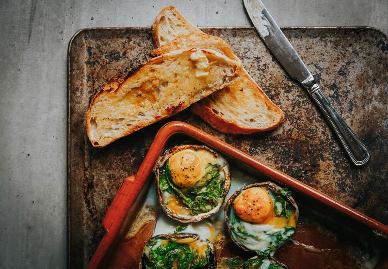 Mushroom-Baked Breakfast Eggs Recipe