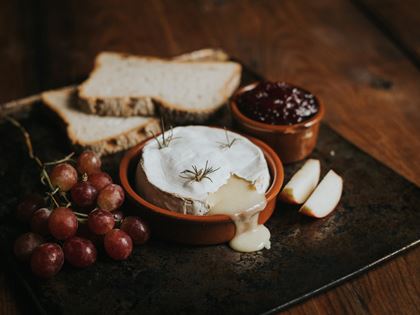 Topping Ideas for Baked Camembert image