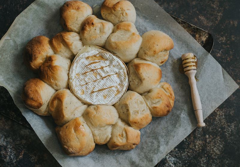 Garlic Bread and Camembert To Share