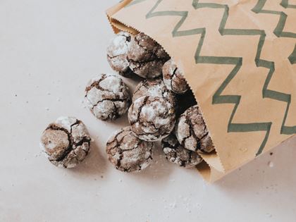 Choco Crinkle Cookies - An Edible Gift for Mum image
